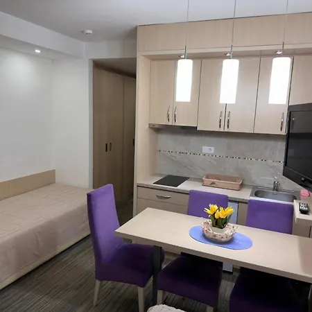 Angela 103 아파트 *